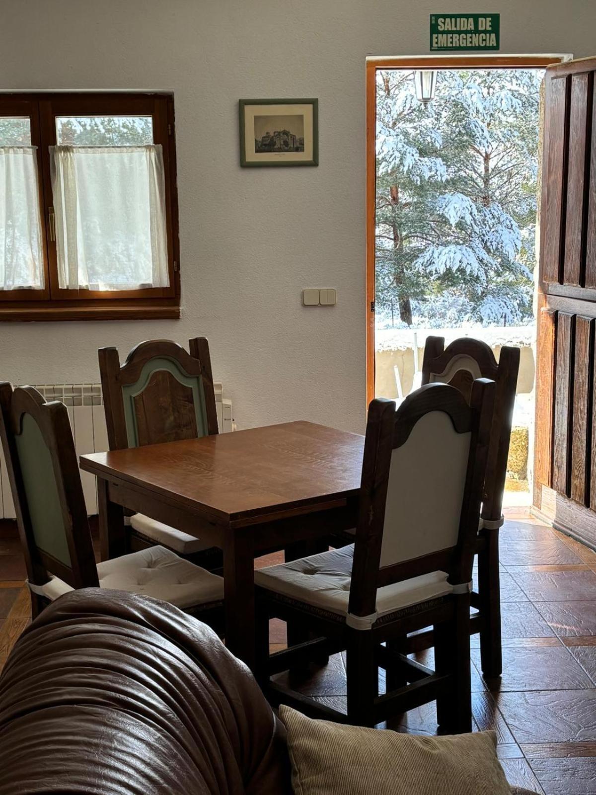 Altogredos Hotel Rural Y Apartamentos Turisticos Hoyos del Espino Eksteriør bilde